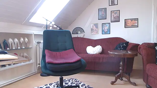 GinaBlonde online show from 02/01/25, 02:24