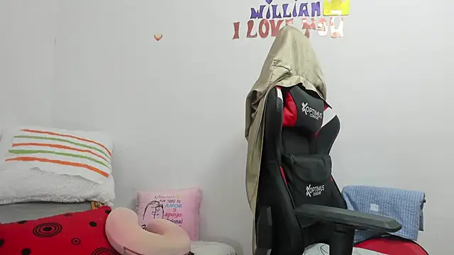 GatitaSexy Hotwet4u online show from 10/26/25, 10:04