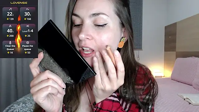 Snapshot of Naughty_Annn chatting on 03/05/26, 01:01 Naughty Annn online show from 03/05/26, 01:01