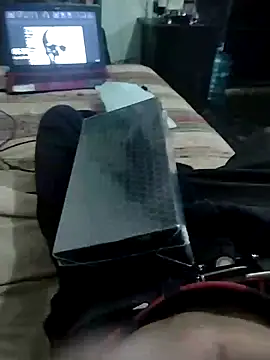 Snapshot of Gibbzmx chatting on 10/07/25, 04:31 Gibbzmx online show from 10/07/25, 04:31