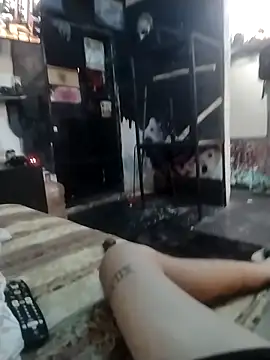 Snapshot of Gibbzmx chatting on 10/19/25, 10:54 Gibbzmx online show from 10/19/25, 10:54