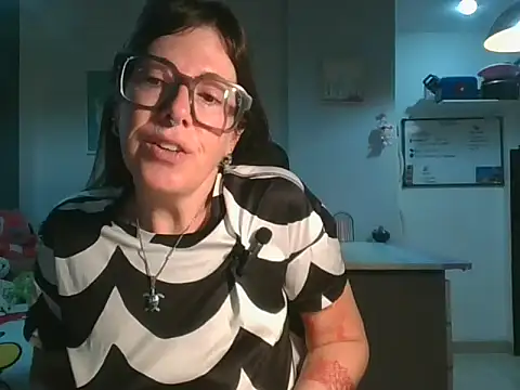Snapshot of Calentandote chatting on 05/23/26, 08:51 Calentandote online show from 05/23/26, 08:51