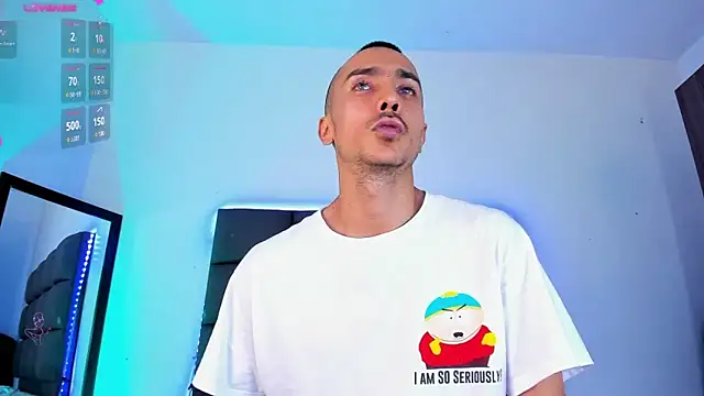 Snapshot of steven_hott8 chatting on 02/25/25, 05:36 steven hott8 online show from 02/25/25, 05:36