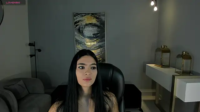 Snapshot of NatyFerrer_ chatting on 02/18/25, 10:49 NatyFerrer online show from 02/18/25, 10:49