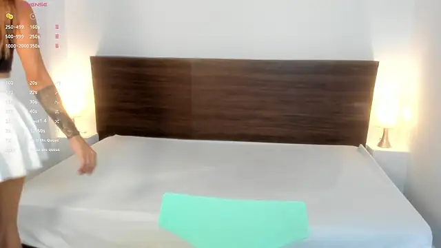 AliceRoss0 online show from 03/18/25, 08:15