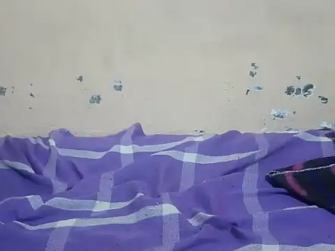 Snapshot of sweety2_ chatting on 02/15/26, 07:54 sweety2 online show from 02/15/26, 07:54