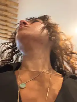 ValeriEvan online show from 03/10/25, 04:14