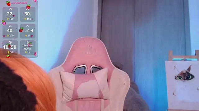 Snapshot of Alicedangerrr chatting on 10/22/25, 04:02 Alicedangerrr online show from 10/22/25, 04:02