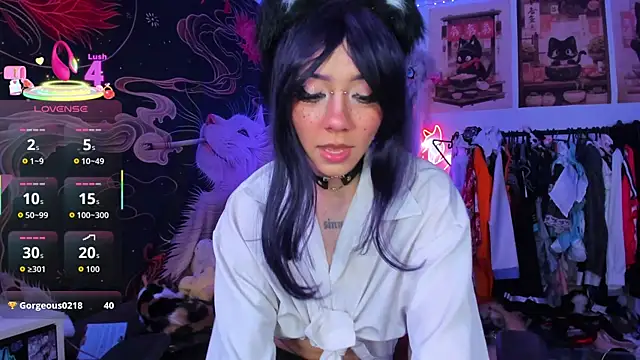 Snapshot of Alicedangerrr chatting on 04/25/26, 02:03 Alicedangerrr online show from 04/25/26, 02:03