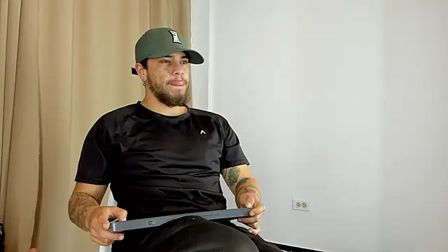 Beard xox online show from 01/13/25, 10:13