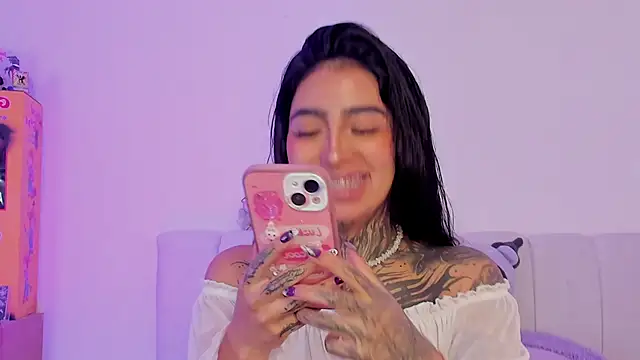 shadowcatt  online show from 11/28/25, 08:44