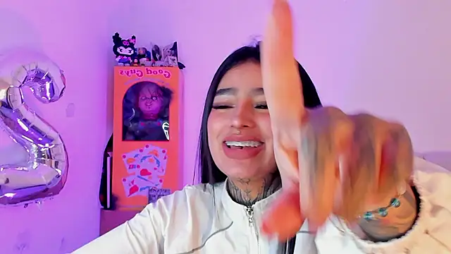 shadowcatt  online show from 02/16/26, 07:43