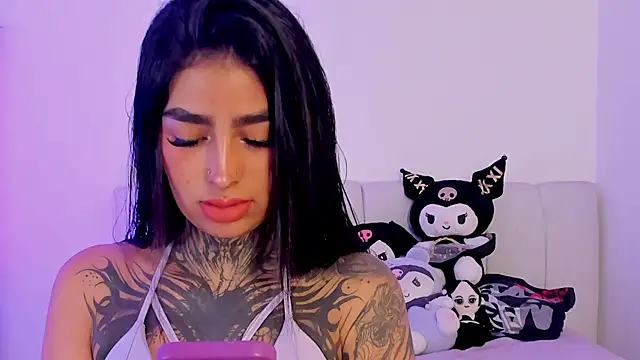 Snapshot of shadowcatt_ chatting on 04/10/26, 05:28 shadowcatt online show from 04/10/26, 05:28