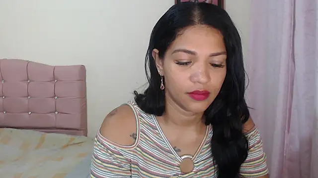 Snapshot of makennaa_ chatting on 04/08/26, 10:26 makennaa online show from 04/08/26, 10:26