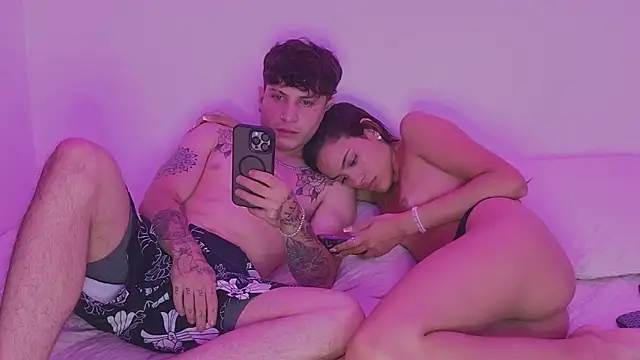 Snapshot of Nicky_and_Blake chatting on 12/07/24, 03:58 Nicky and Blake online show from 12/07/24, 03:58