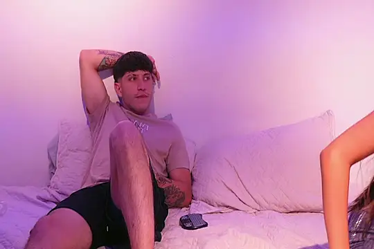 Snapshot of Nicky_and_Blake chatting on 01/31/25, 10:42 Nicky and Blake online show from 01/31/25, 10:42