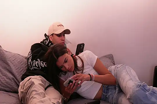 Snapshot of Nicky_and_Blake chatting on 03/03/25, 12:15 Nicky and Blake online show from 03/03/25, 12:15