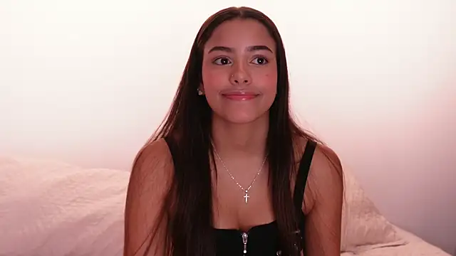 Snapshot of Nicky_and_Blake chatting on 03/19/25, 08:00 Nicky and Blake online show from 03/19/25, 08:00