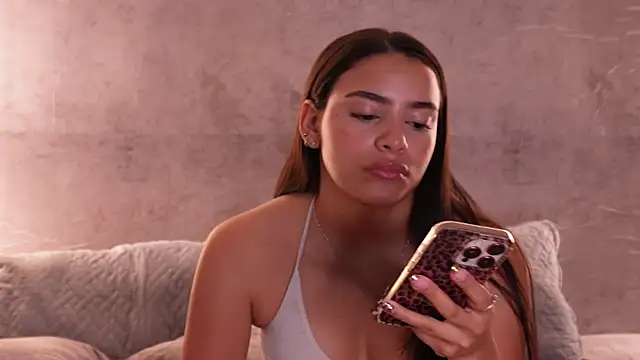 Snapshot of Nicky_and_Blake chatting on 11/09/25, 05:00 Nicky and Blake online show from 11/09/25, 05:00