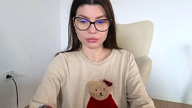 Jullyenn3 online show from 02/16/25, 10:10