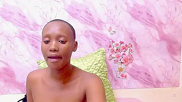 Snapshot of EbonyOlive69 chatting on 01/11/26, 05:29 EbonyOlive69 online show from 01/11/26, 05:29