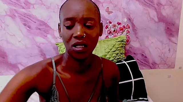 Snapshot of EbonyOlive69 chatting on 02/12/26, 05:19 EbonyOlive69 online show from 02/12/26, 05:19