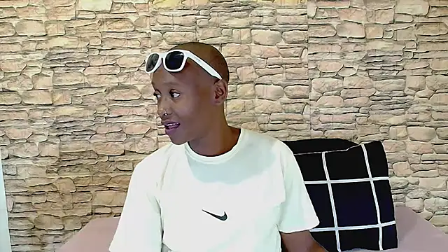 Snapshot of EbonyOlive69 chatting on 04/03/26, 05:22 EbonyOlive69 online show from 04/03/26, 05:22