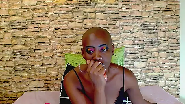 Snapshot of EbonyOlive69 chatting on 04/28/26, 02:27 EbonyOlive69 online show from 04/28/26, 02:27