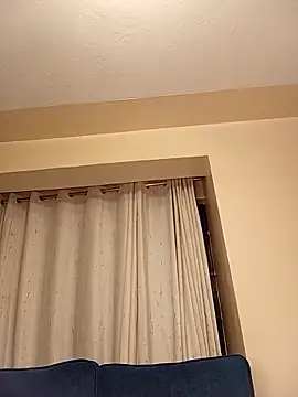 Pretty tiffany online show from 12/18/25, 01:44