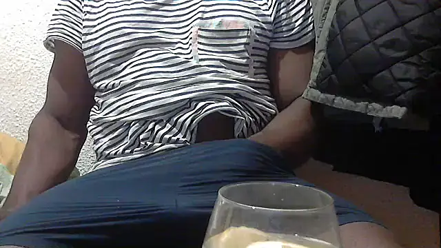 Snapshot of mmoiblack chatting on 04/13/26, 02:55 mmoiblack online show from 04/13/26, 02:55