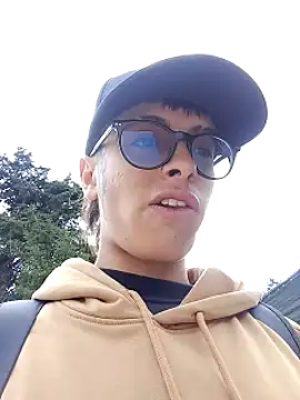 Cuervo maniaco online show from 12/17/24, 06:31