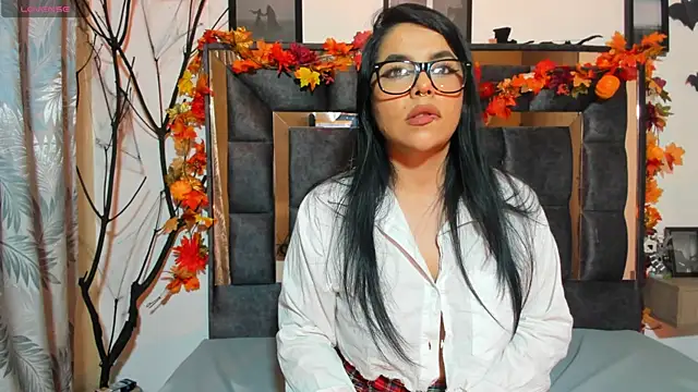 Snapshot of AmbeerBecker chatting on 10/28/25, 02:04 AmbeerBecker online show from 10/28/25, 02:04
