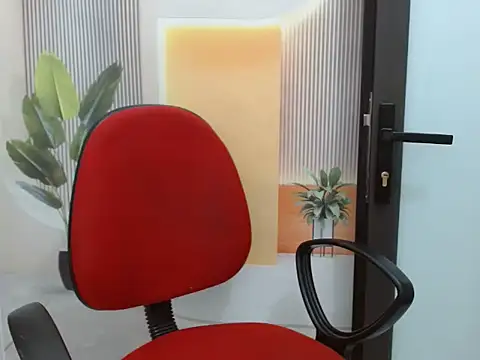 Snapshot of Jikey98 chatting on 11/25/25, 12:54 Jikey98 online show from 11/25/25, 12:54