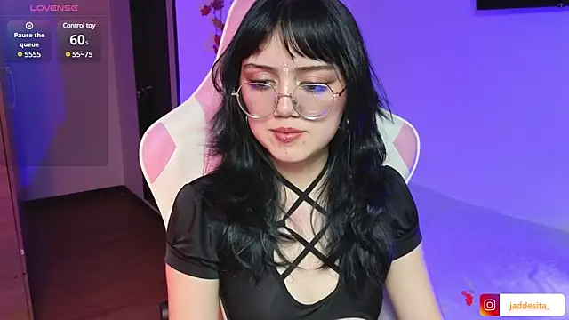 suzumi   online show from 12/27/24, 10:16