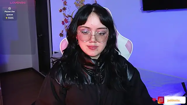 suzumi   online show from 01/05/25, 12:52