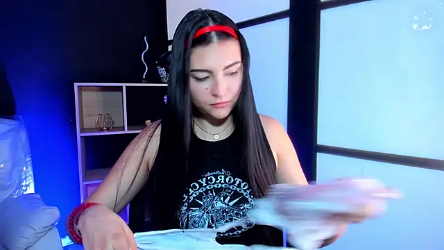 Snapshot of TifanyWhite_ chatting on 12/11/24, 09:34 TifanyWhite online show from 12/11/24, 09:34