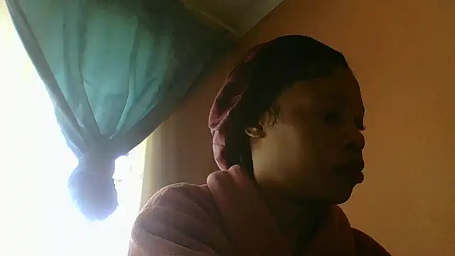 NAUGHTYSHALOTXX online show from 05/27/26, 06:54