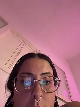 Mizztikaa online show from 02/11/26, 06:02