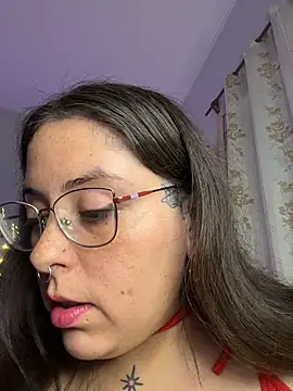 Snapshot of Mizztikaa chatting on 04/07/26, 06:41 Mizztikaa online show from 04/07/26, 06:41