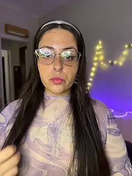 Snapshot of Mizztikaa chatting on 04/20/26, 05:16 Mizztikaa online show from 04/20/26, 05:16