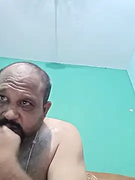 Snapshot of Maddy030686 chatting on 04/28/26, 03:44 Maddy030686 online show from 04/28/26, 03:44