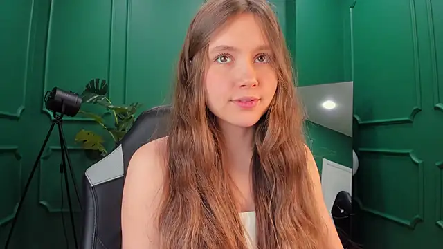 MaryannSoftt online show from 02/26/25, 02:57