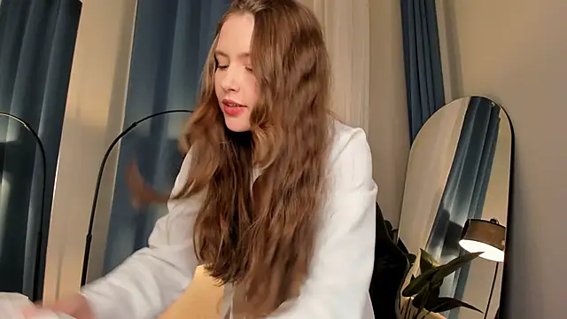 MaryannSoftt online show from 10/05/25, 04:16