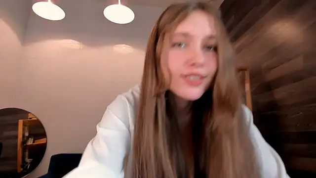 MaryannSoftt online show from 10/22/25, 03:56