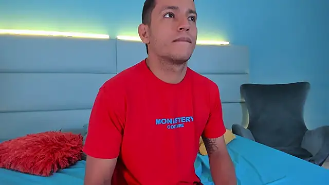 SophieRoyals online show from 12/05/24, 04:12