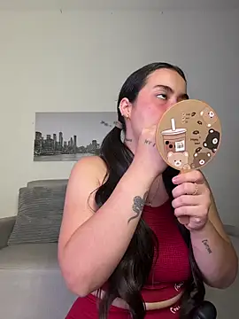 SophieRoyals online show from 06/19/26, 01:26