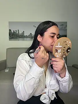 SophieRoyals online show from 06/20/26, 01:36