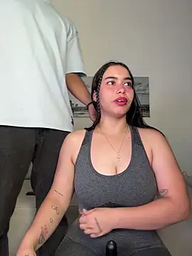 SophieRoyals online show from 06/25/26, 12:31
