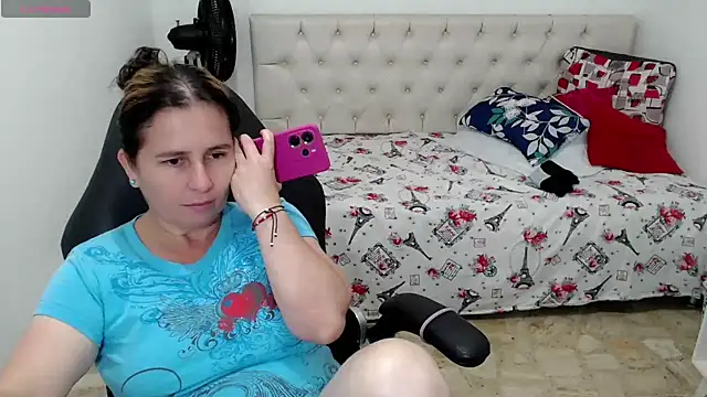 victoria jones online show from 04/08/26, 02:06