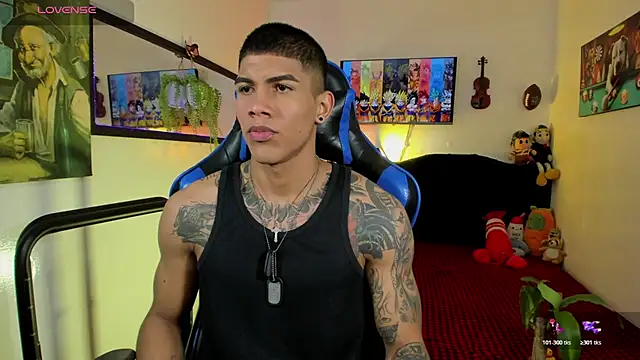 Snapshot of Damian_latinxxx chatting on 05/02/26, 03:11 Damian latinxxx online show from 05/02/26, 03:11